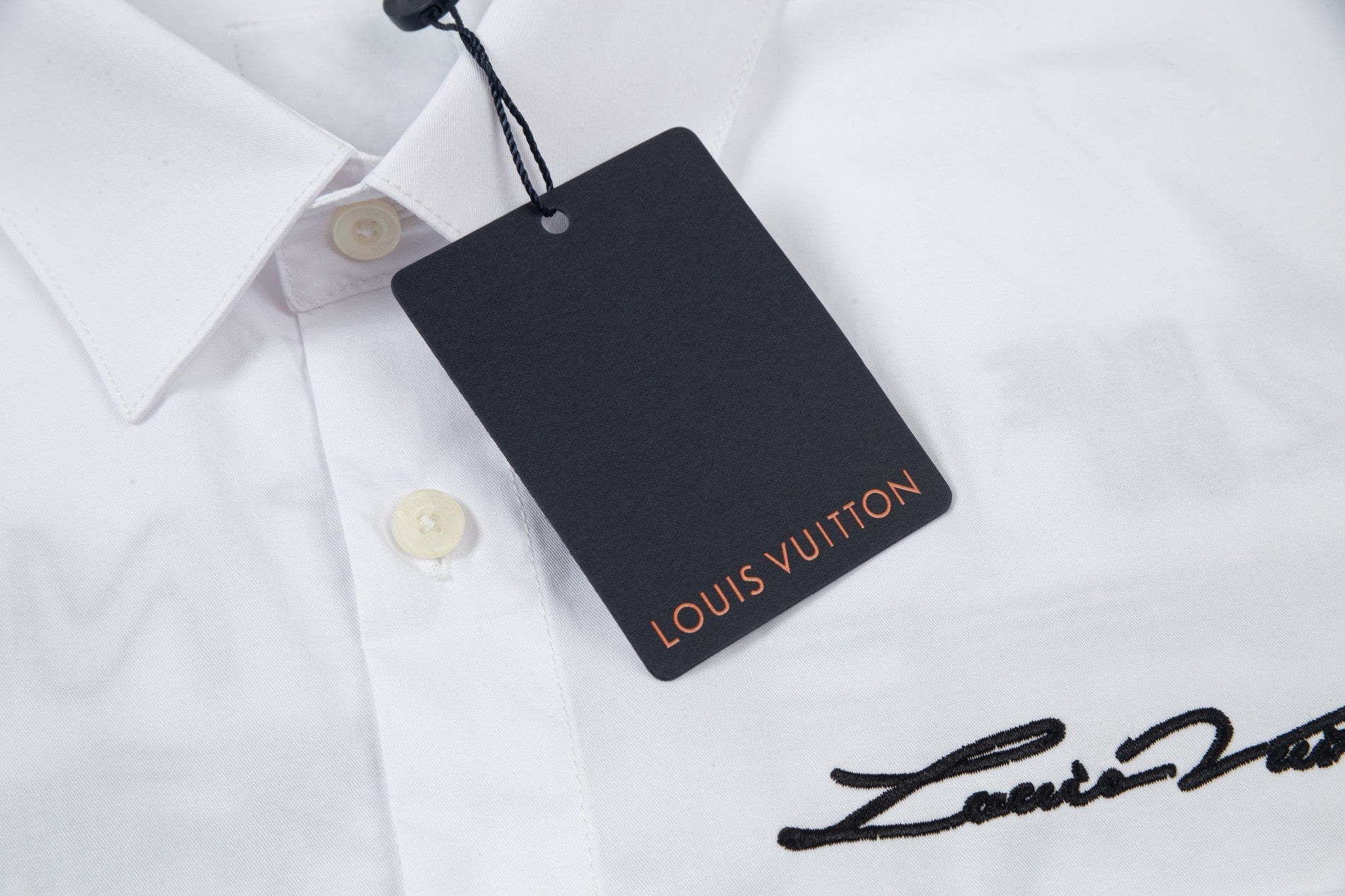 0730 New simple and stylish long-sleeved shirt 0730 New simple and stylish long-sleeved shirt