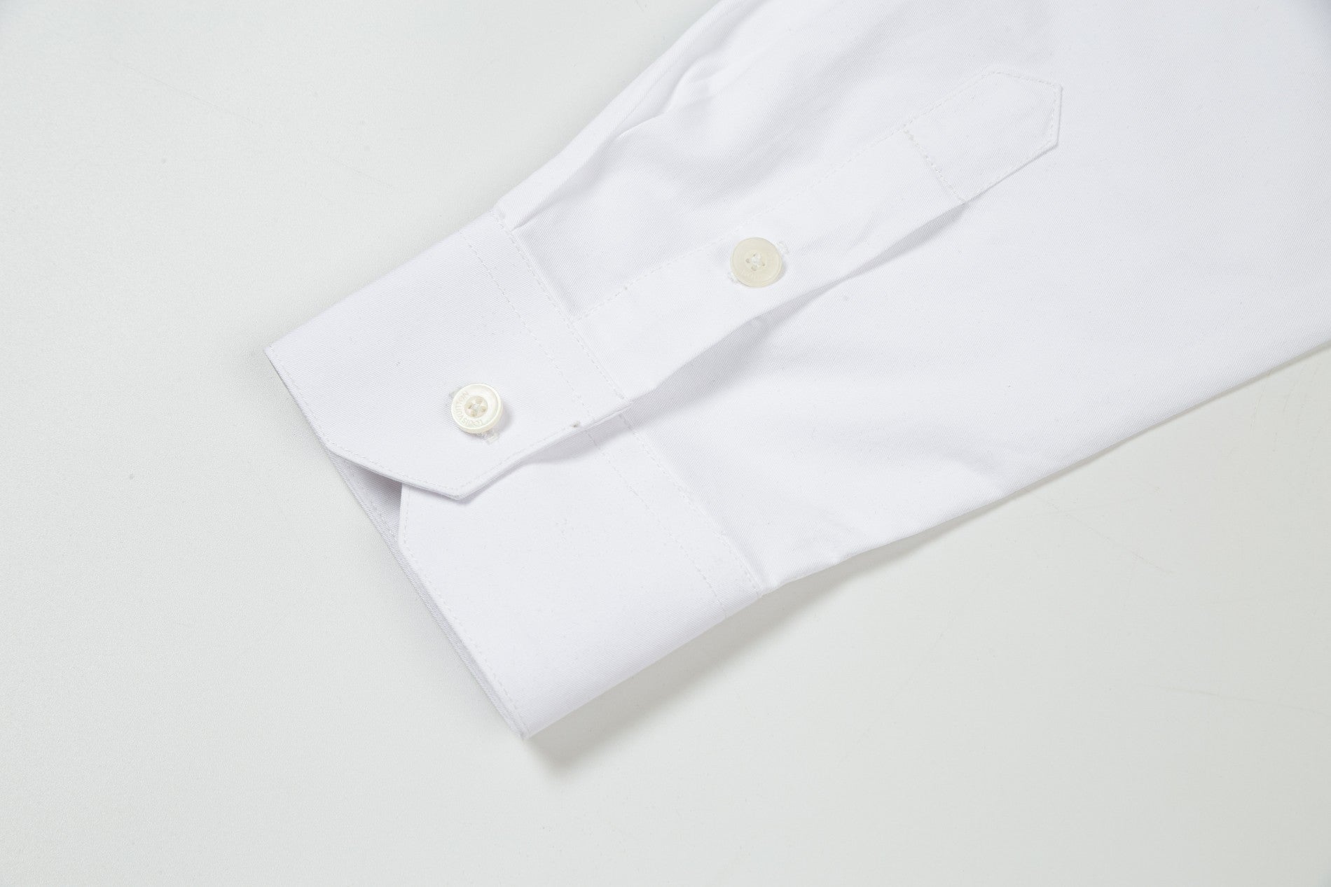 0730 New simple and stylish long-sleeved shirt 0730 New simple and stylish long-sleeved shirt