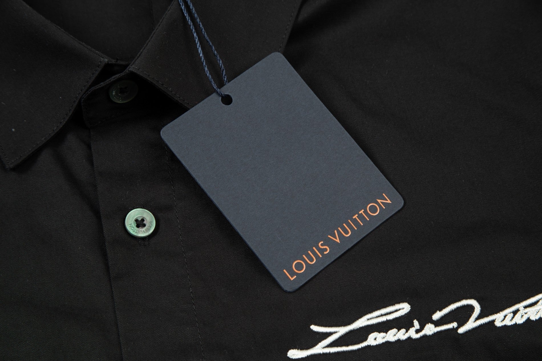 0730 New simple and stylish long-sleeved shirt 0730 New simple and stylish long-sleeved shirt