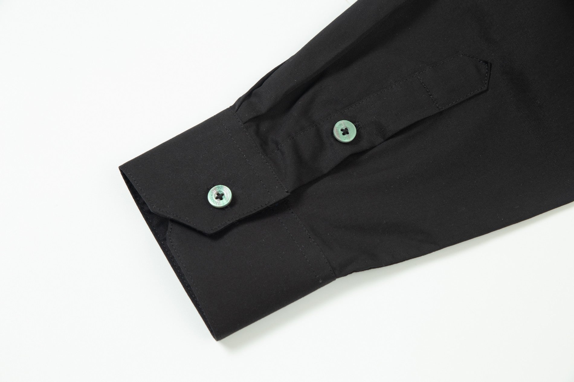0730 New simple and stylish long-sleeved shirt 0730 New simple and stylish long-sleeved shirt