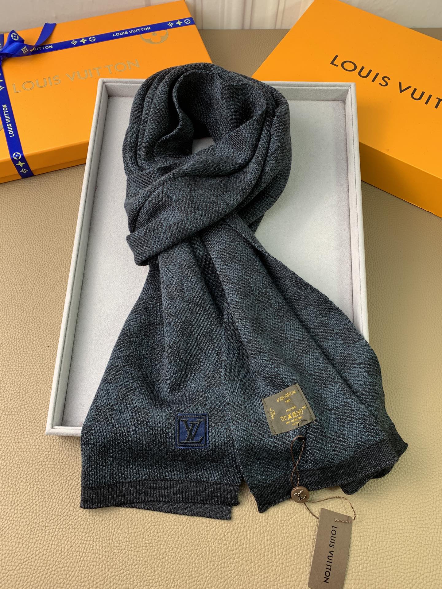 1002 Classic Soft and Comfortable Scarf 1002 Classic Soft and Comfortable Scarf