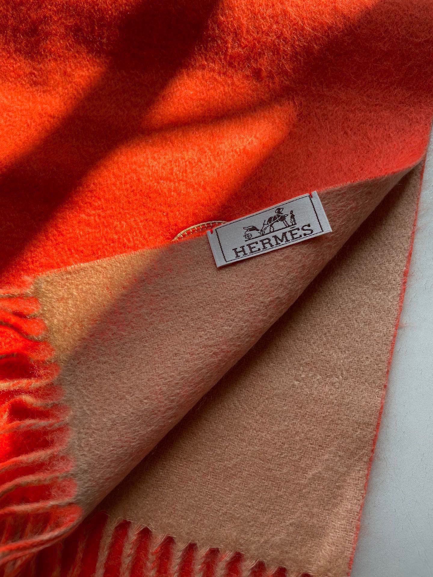 1002 Classic Soft and Comfortable Scarf 1002 Classic Soft and Comfortable Scarf