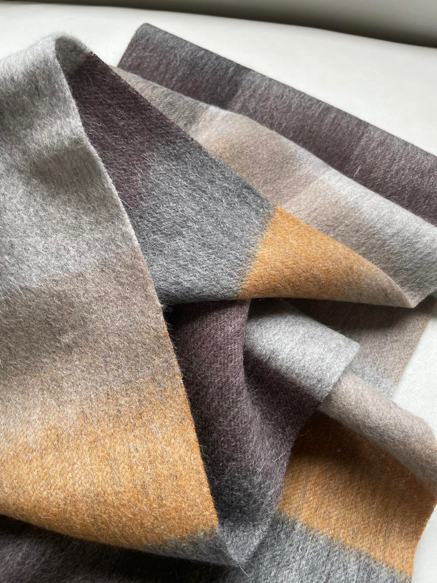 1002 Classic Soft and Comfortable Scarf 1002 Classic Soft and Comfortable Scarf