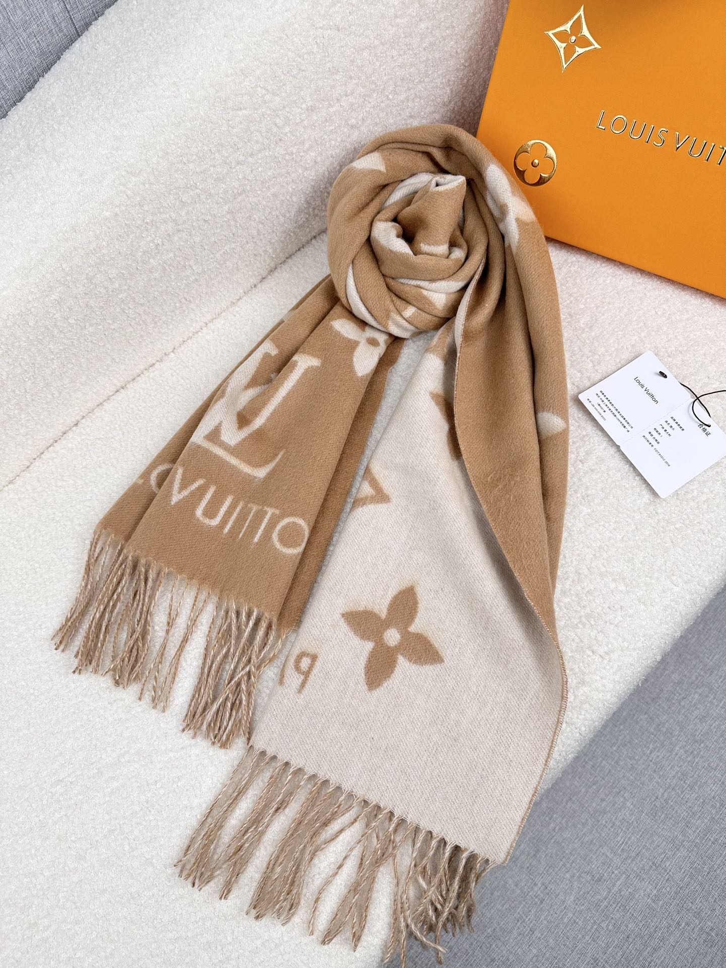 0925 Classic Soft and Comfortable Scarf 0925 Classic Soft and Comfortable Scarf
