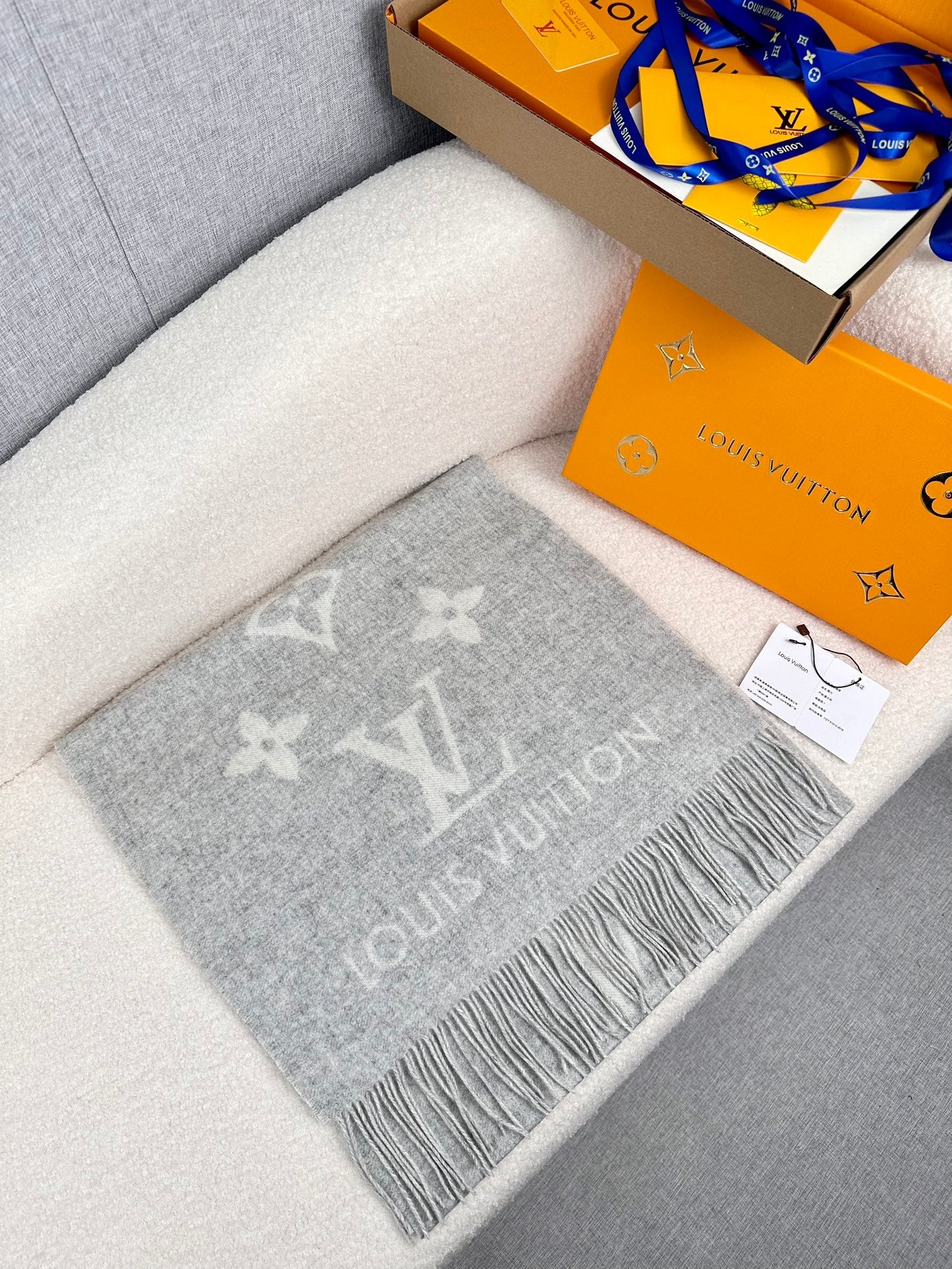 0925 Classic Soft and Comfortable Scarf 0925 Classic Soft and Comfortable Scarf