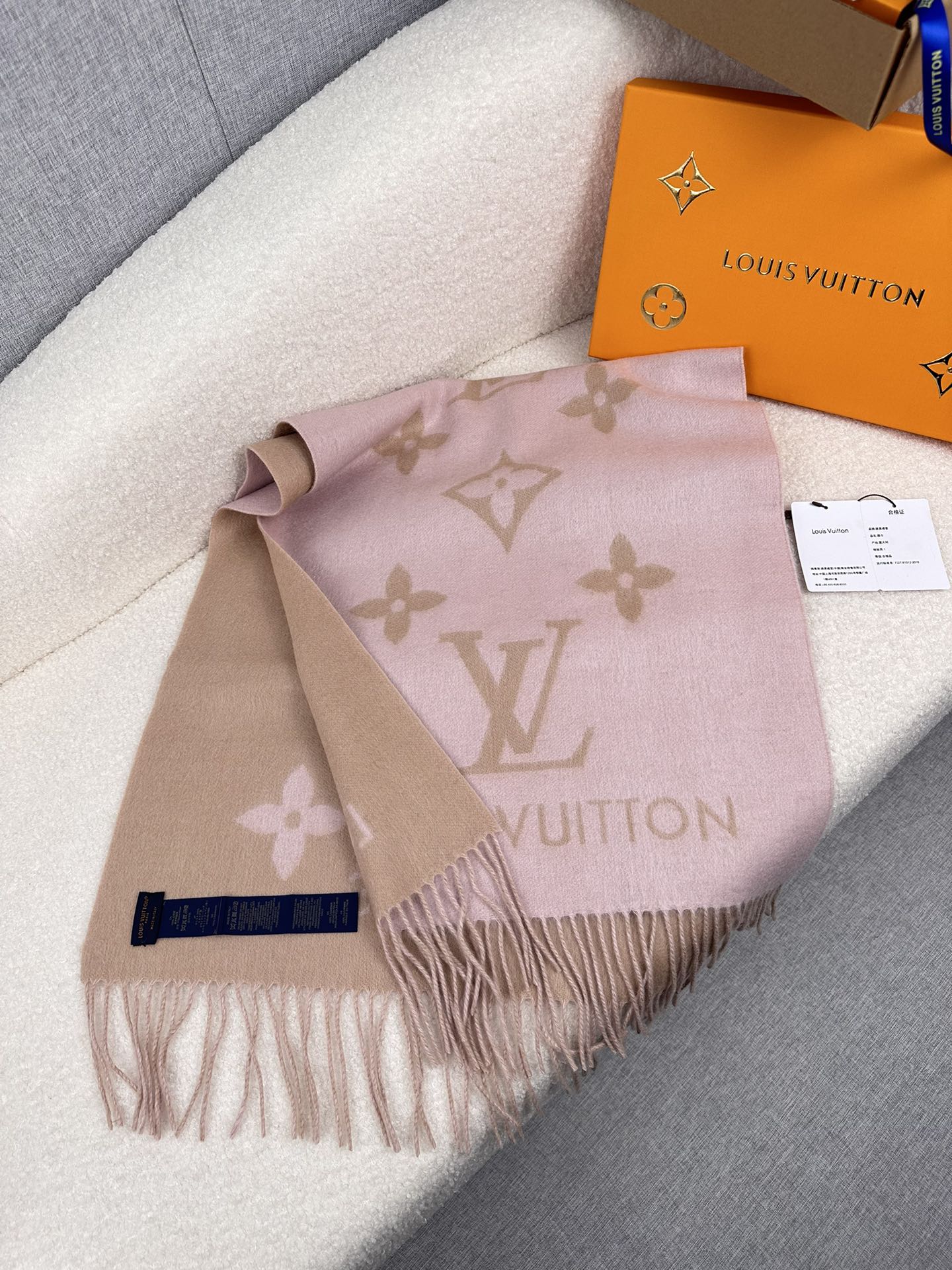 0925 Classic Soft and Comfortable Scarf 0925 Classic Soft and Comfortable Scarf