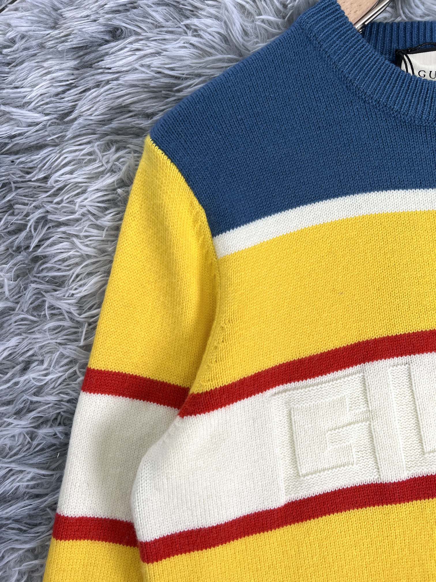 0808 New color contrast sweater 0808 New color contrast sweater