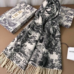 0925 Classic Soft and Comfortable Scarf