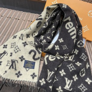 1002 Classic Soft and Comfortable Scarf