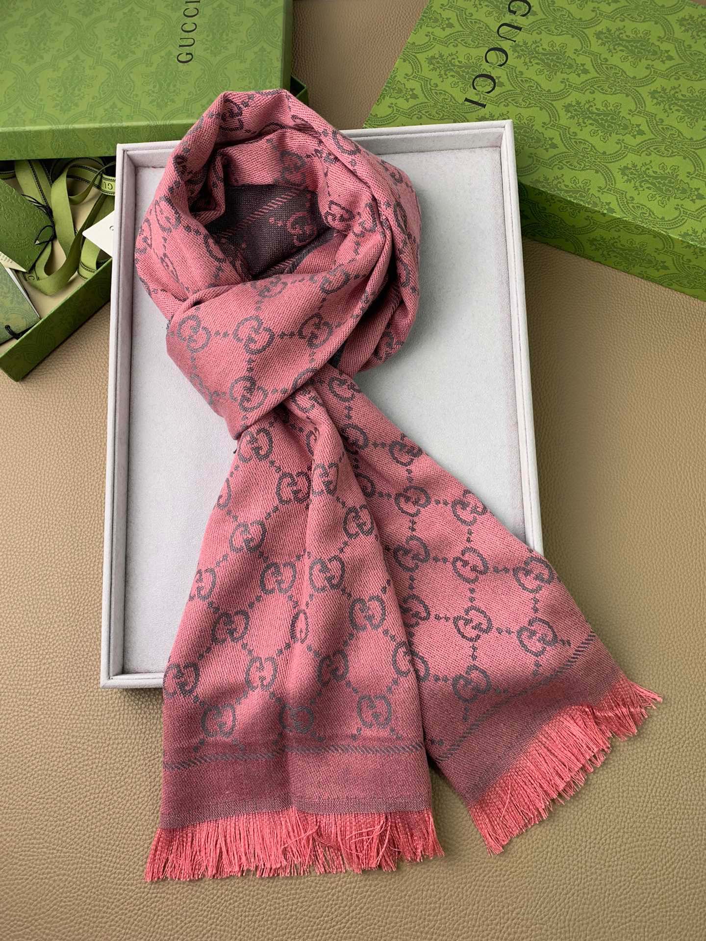 1002 Classic Soft and Comfortable Scarf 1002 Classic Soft and Comfortable Scarf