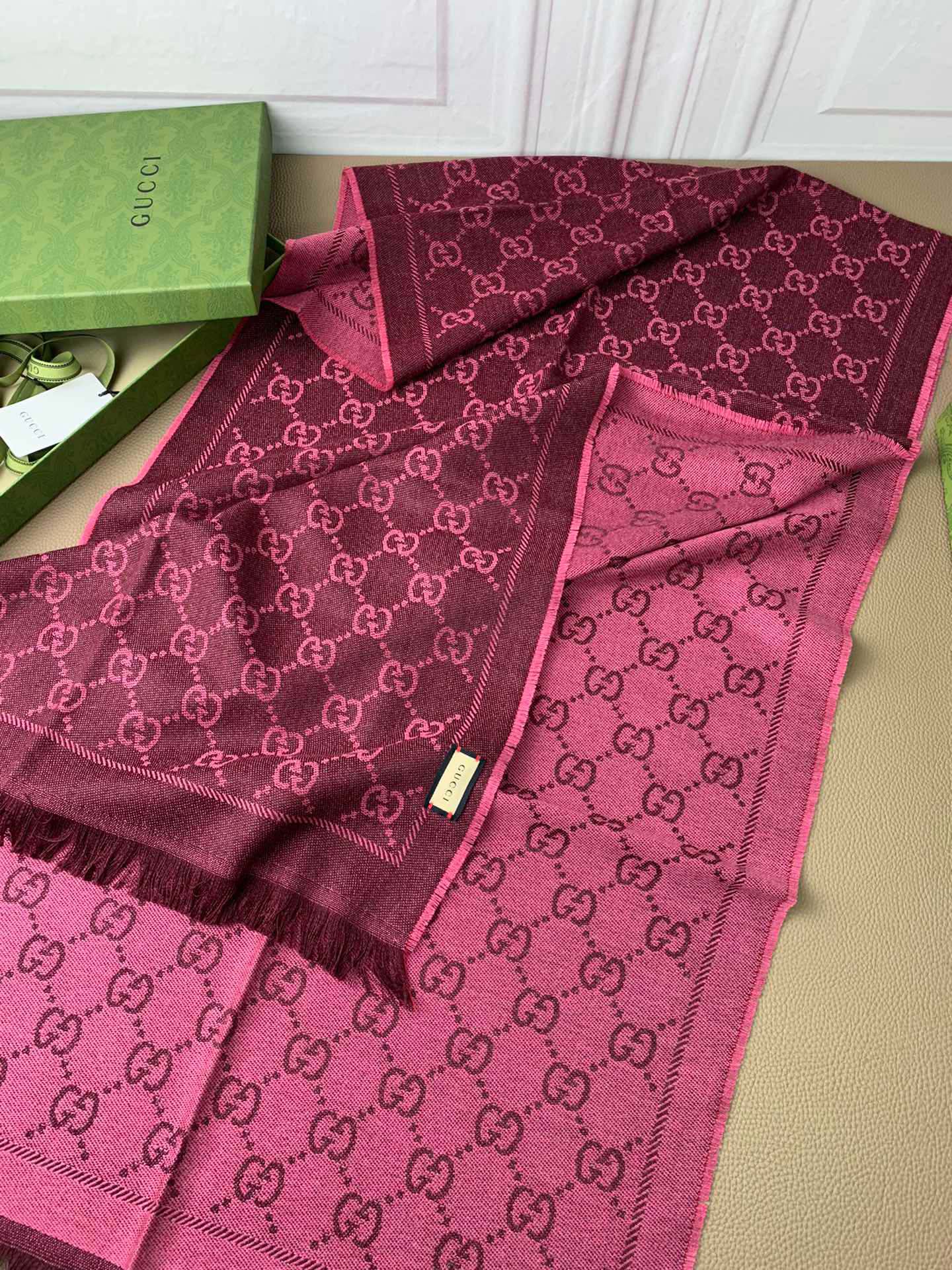 1002 Classic Soft and Comfortable Scarf 1002 Classic Soft and Comfortable Scarf