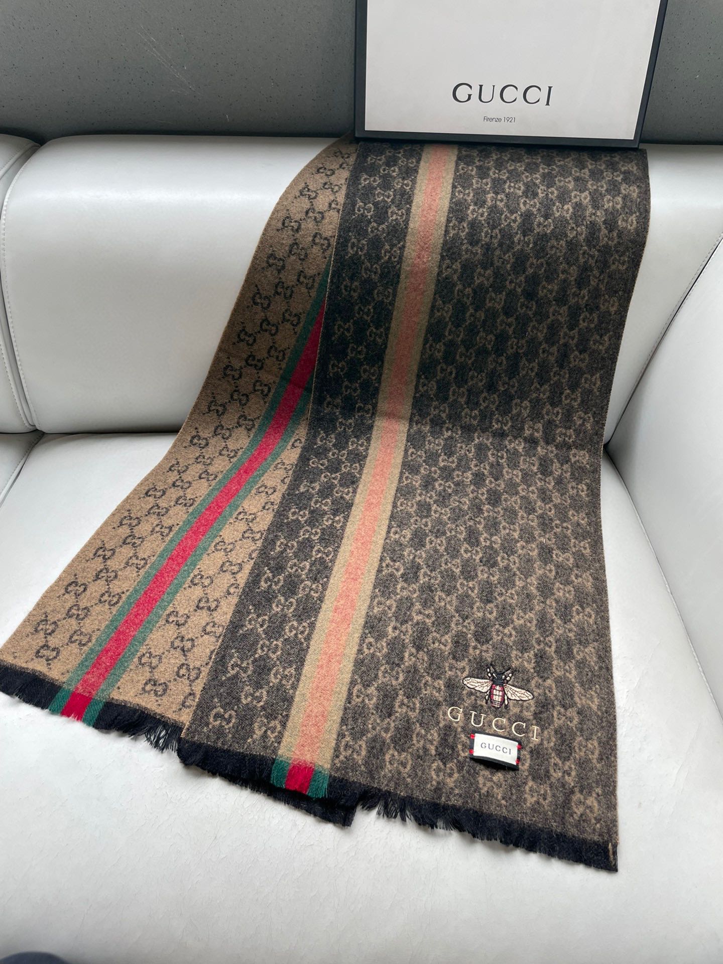 1002 Classic Soft and Comfortable Scarf 1002 Classic Soft and Comfortable Scarf