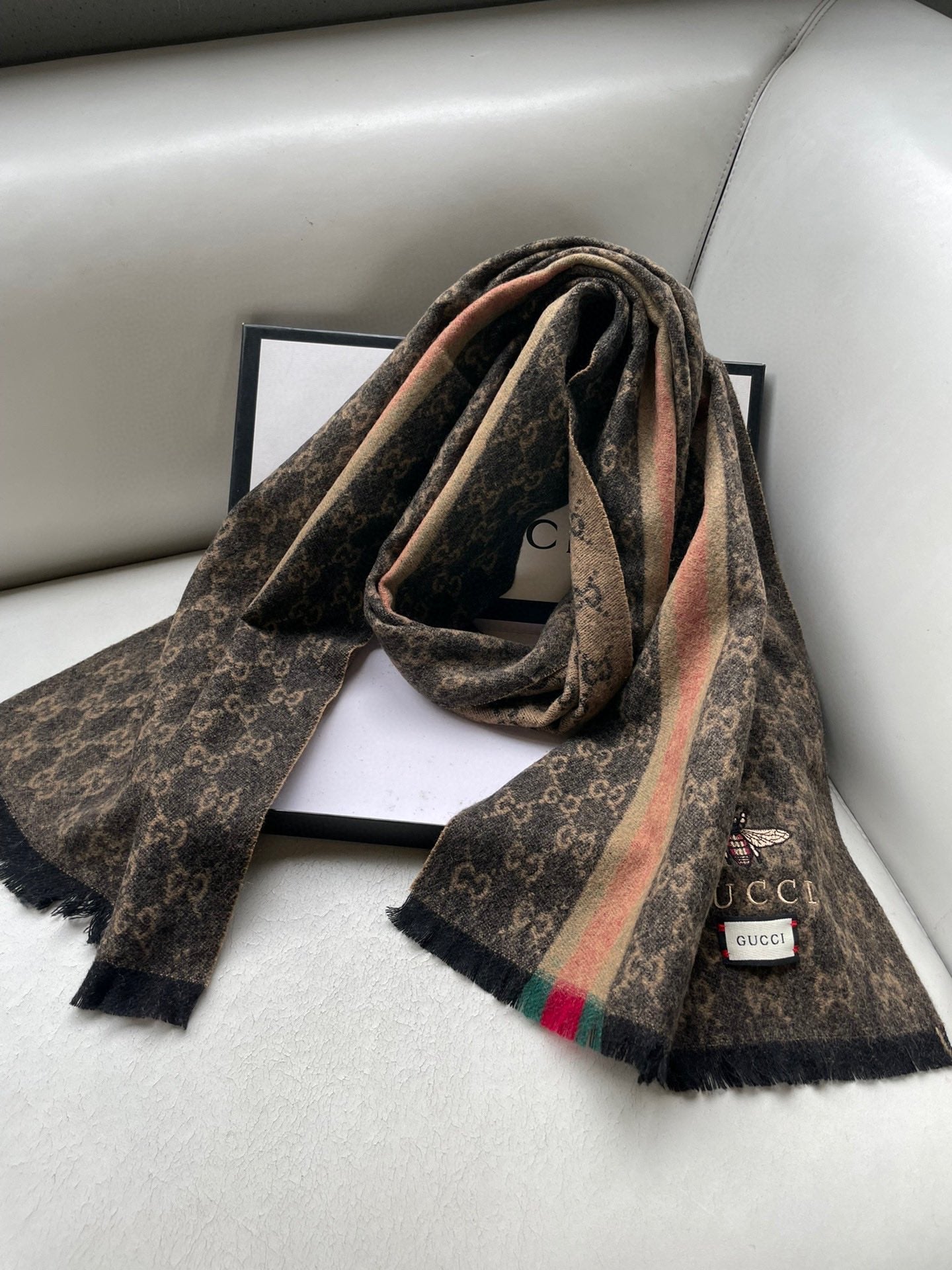 1002 Classic Soft and Comfortable Scarf 1002 Classic Soft and Comfortable Scarf