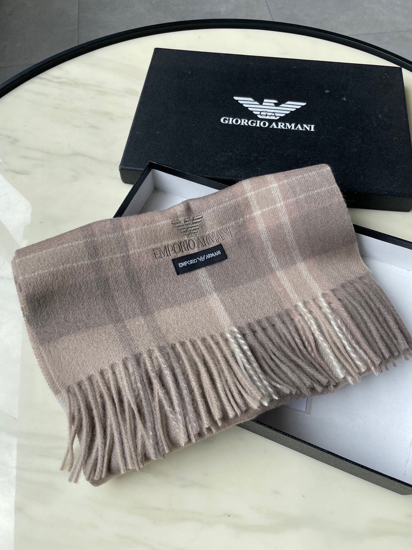 1002 Classic Soft and Comfortable Scarf 1002 Classic Soft and Comfortable Scarf