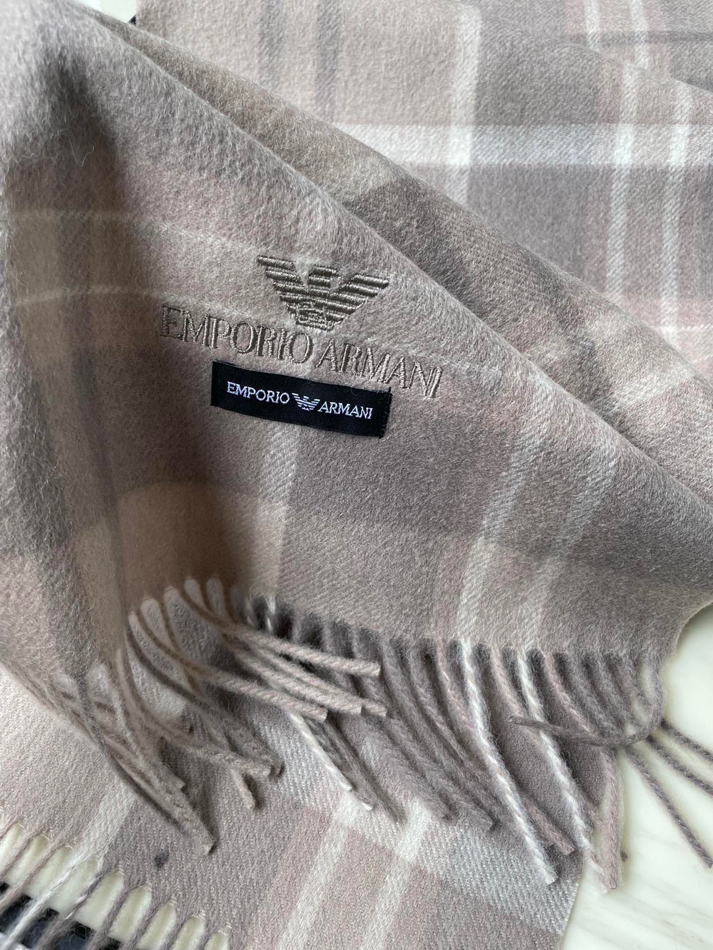 1002 Classic Soft and Comfortable Scarf 1002 Classic Soft and Comfortable Scarf
