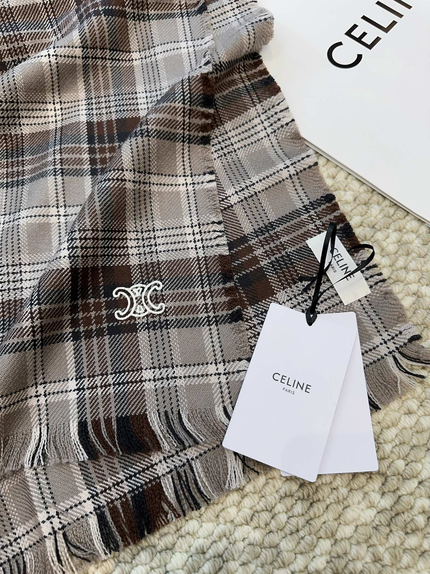 0925 Classic Soft and Comfortable Scarf 0925 Classic Soft and Comfortable Scarf