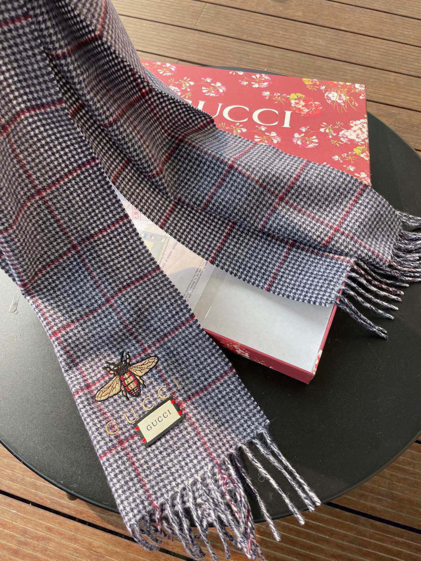 1002 Classic Soft and Comfortable Scarf 1002 Classic Soft and Comfortable Scarf