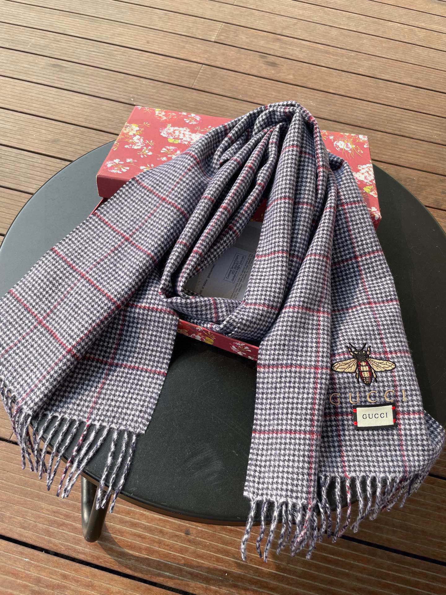 1002 Classic Soft and Comfortable Scarf 1002 Classic Soft and Comfortable Scarf