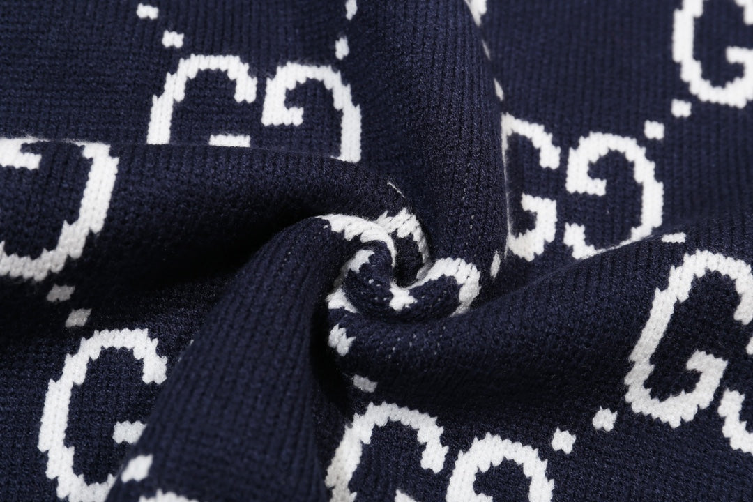 0909 New alphabet jacquard crew-neck sweater 0909 New alphabet jacquard crew-neck sweater