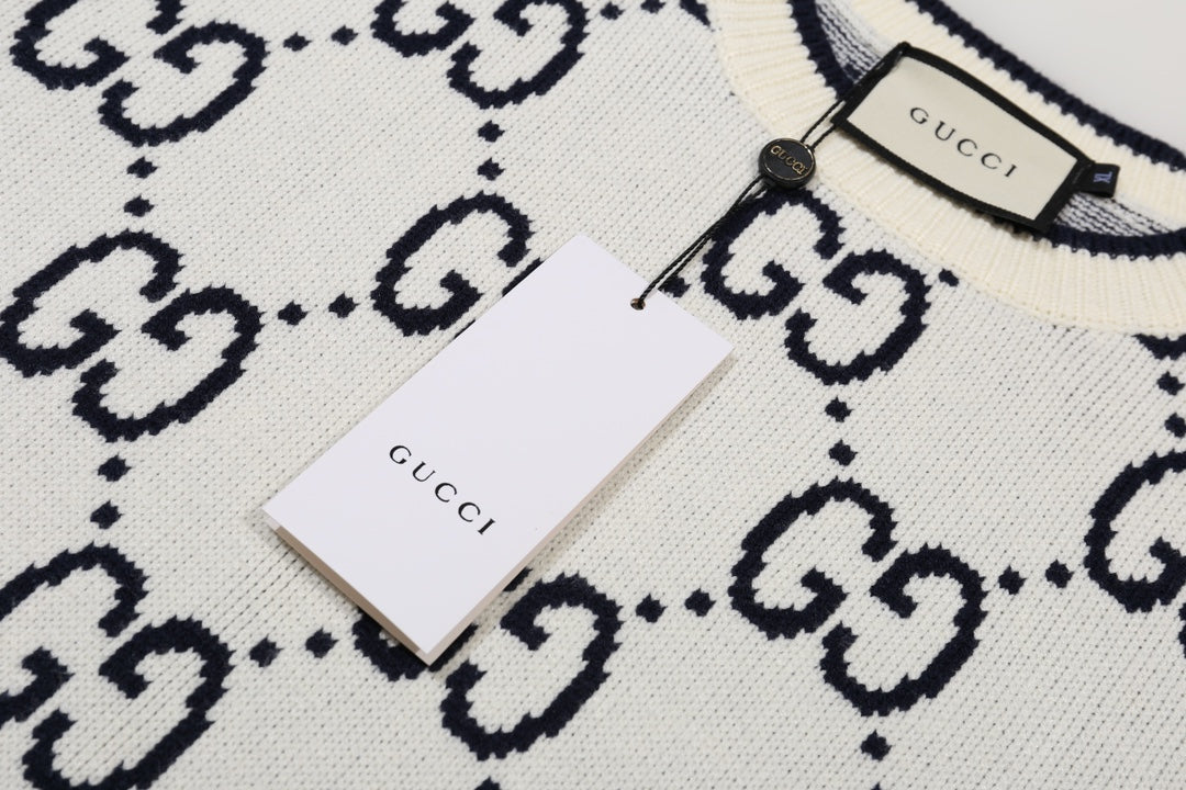 0909 New alphabet jacquard crew-neck sweater 0909 New alphabet jacquard crew-neck sweater