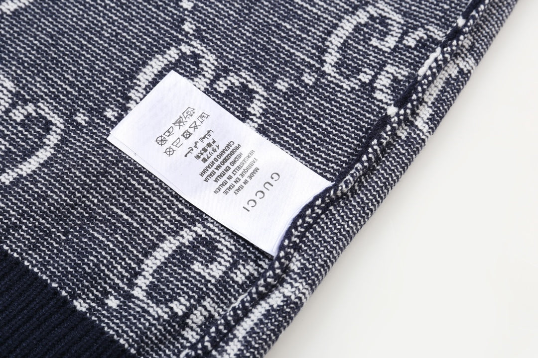 0909 New alphabet jacquard crew-neck sweater 0909 New alphabet jacquard crew-neck sweater