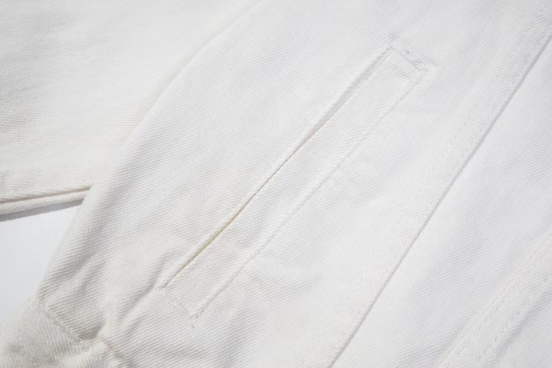 0717 A classic must-have minimalist shirt jacket 0717 A classic must-have minimalist shirt jacket