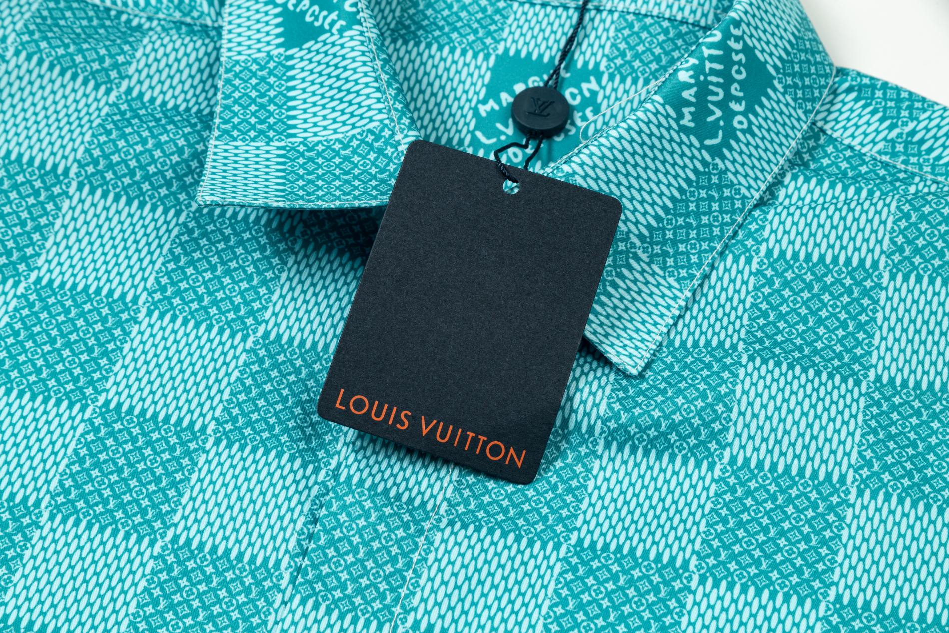 0730 New simple and stylish long-sleeved shirt 0730 New simple and stylish long-sleeved shirt