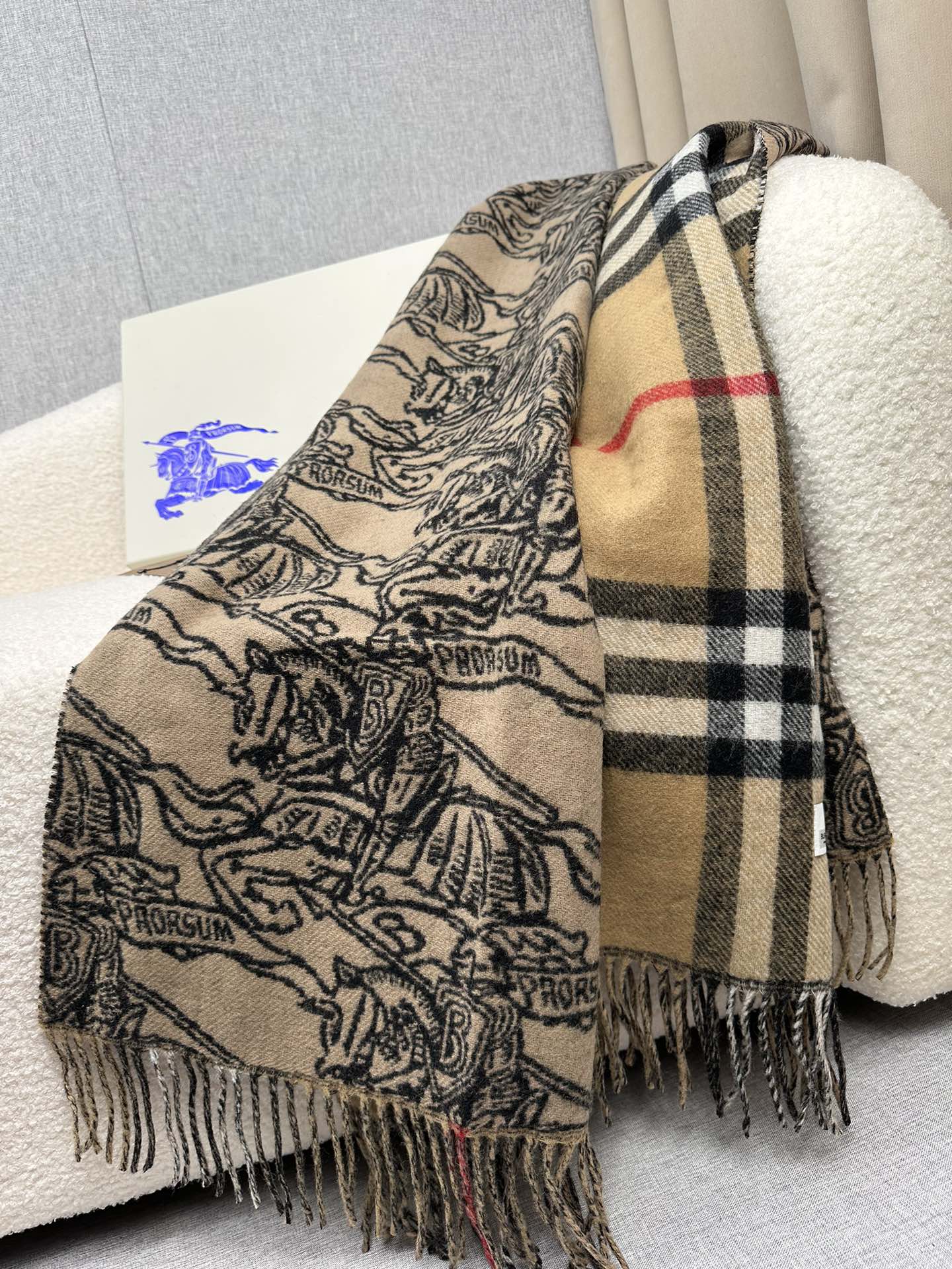 1002 Classic Soft and Comfortable Scarf 1002 Classic Soft and Comfortable Scarf