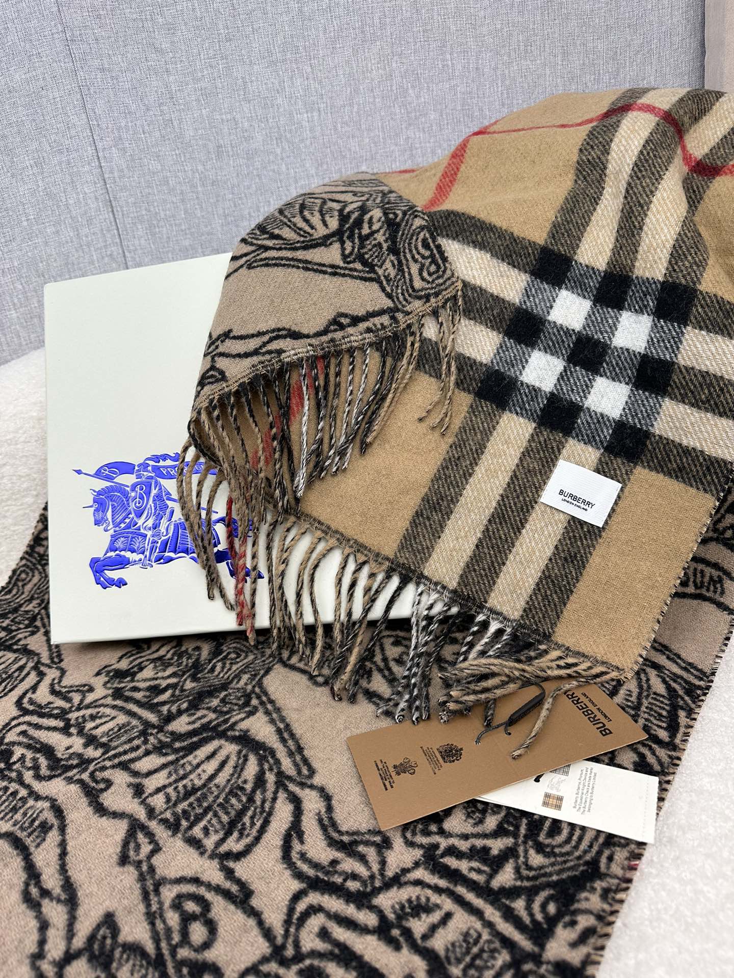 1002 Classic Soft and Comfortable Scarf 1002 Classic Soft and Comfortable Scarf
