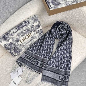 0925 Classic Soft and Comfortable Scarf