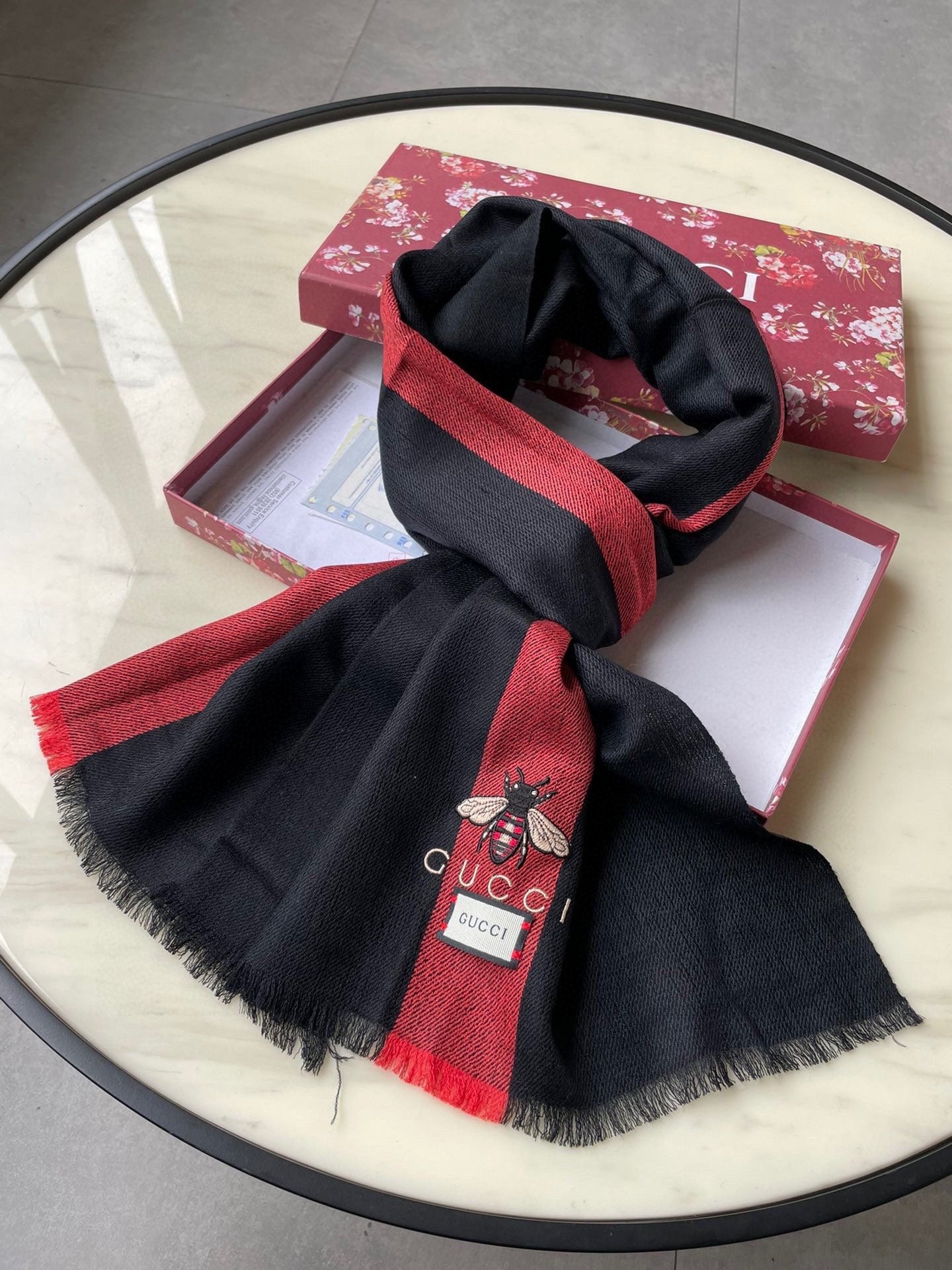 1002 Classic Soft and Comfortable Scarf 1002 Classic Soft and Comfortable Scarf
