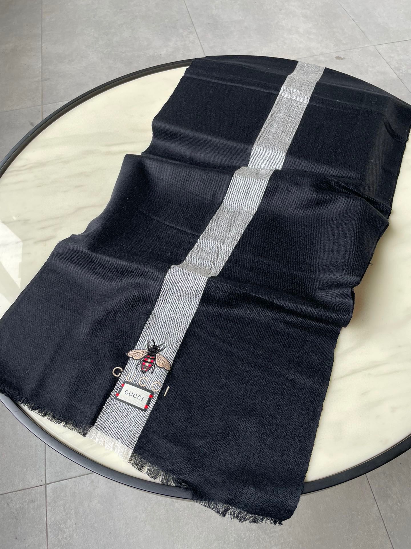1002 Classic Soft and Comfortable Scarf 1002 Classic Soft and Comfortable Scarf