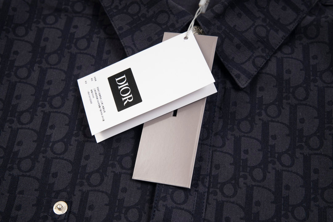 0717 Each one has a classic print shirt jacket 0717 Each one has a classic print shirt jacket