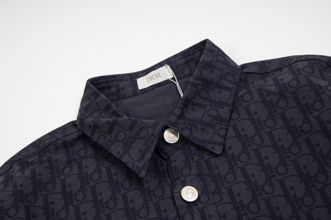 0717 Each one has a classic print shirt jacket 0717 Each one has a classic print shirt jacket