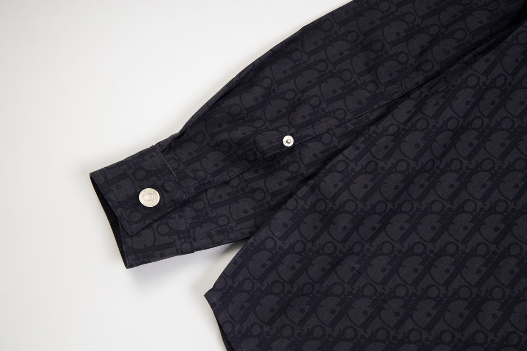 0717 Each one has a classic print shirt jacket 0717 Each one has a classic print shirt jacket