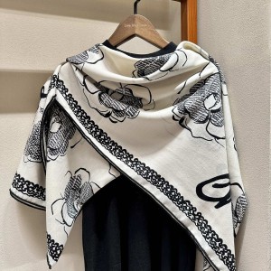 0925 Classic Soft and Comfortable Scarf