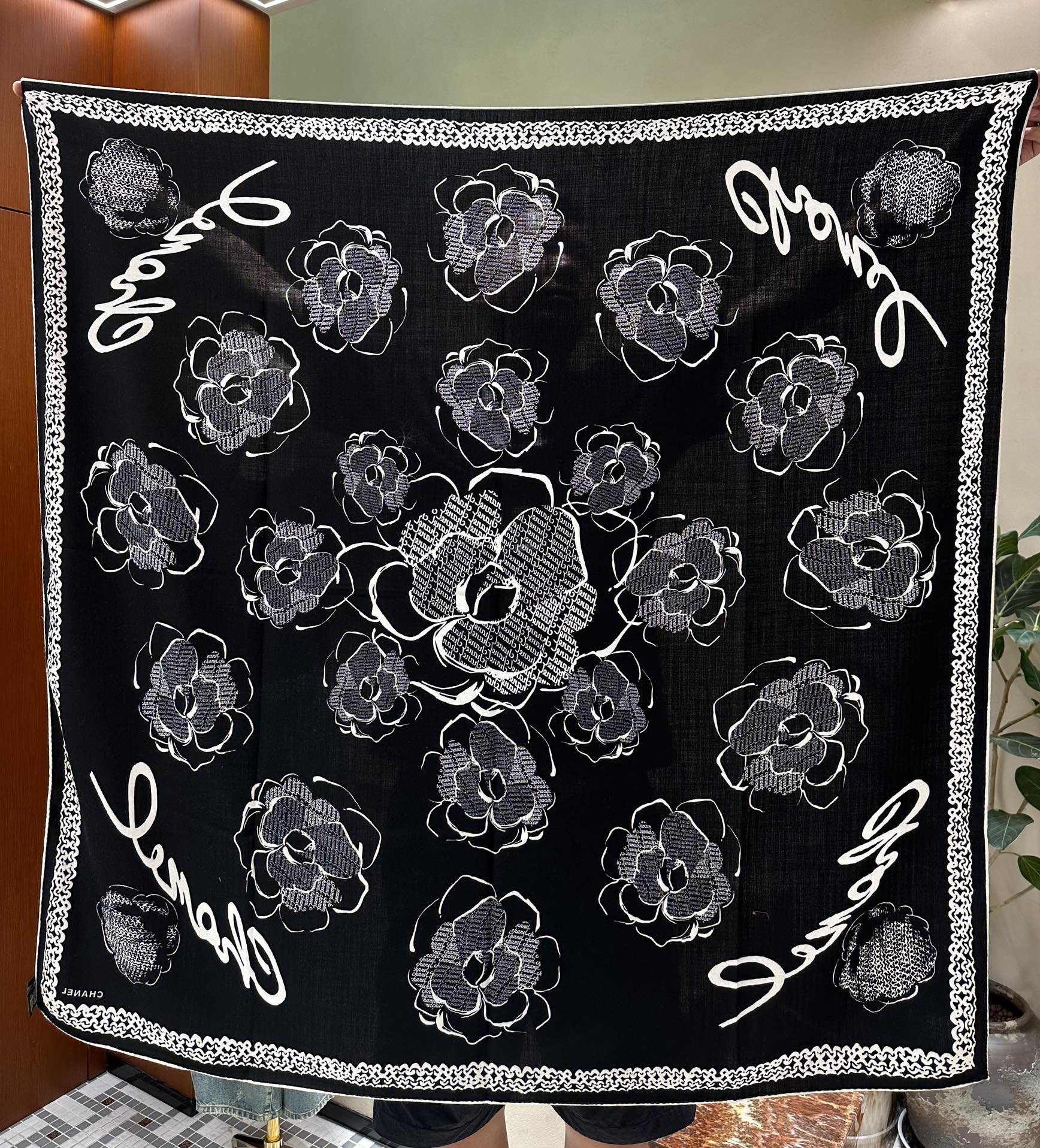 0925 Classic Soft and Comfortable Scarf 0925 Classic Soft and Comfortable Scarf