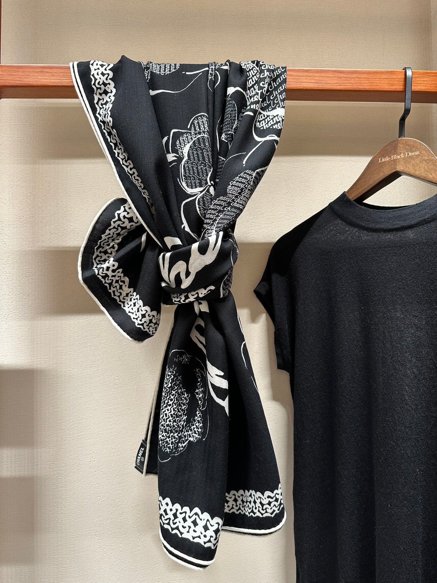 0925 Classic Soft and Comfortable Scarf 0925 Classic Soft and Comfortable Scarf