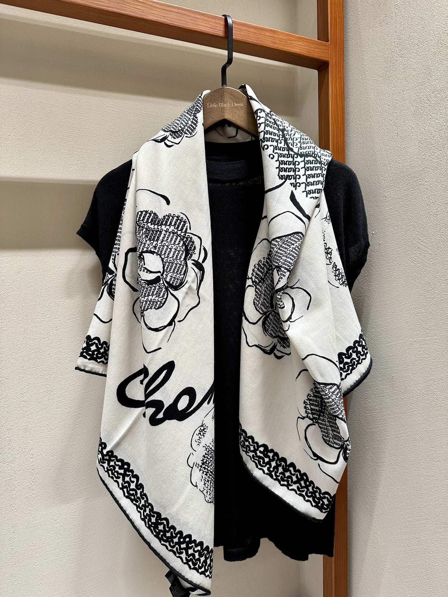 0925 Classic Soft and Comfortable Scarf 0925 Classic Soft and Comfortable Scarf