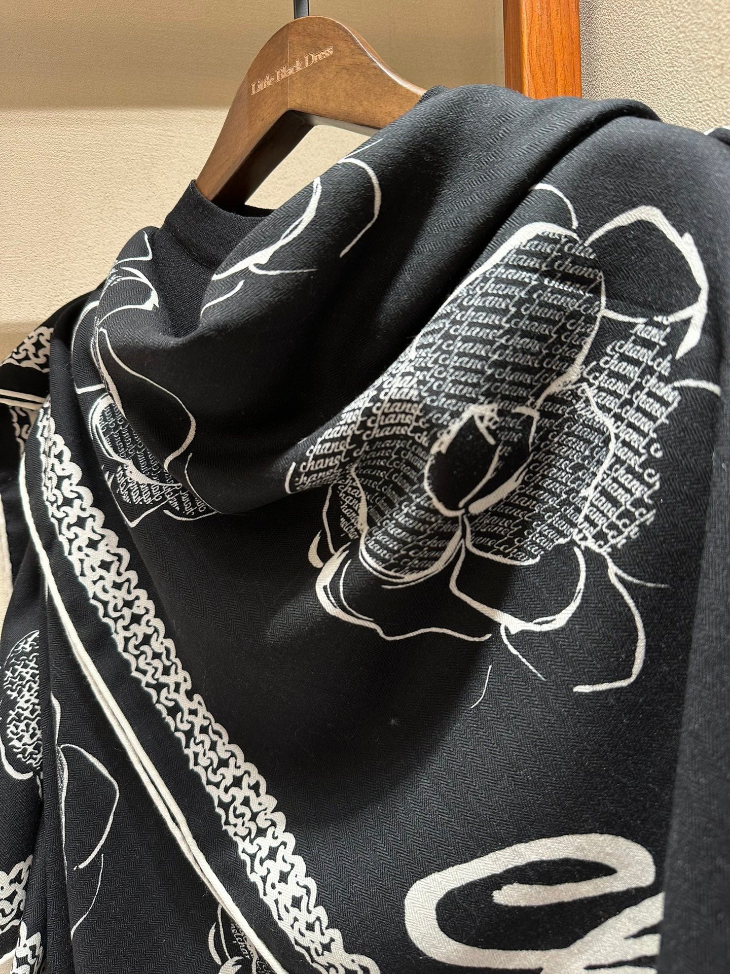 0925 Classic Soft and Comfortable Scarf 0925 Classic Soft and Comfortable Scarf