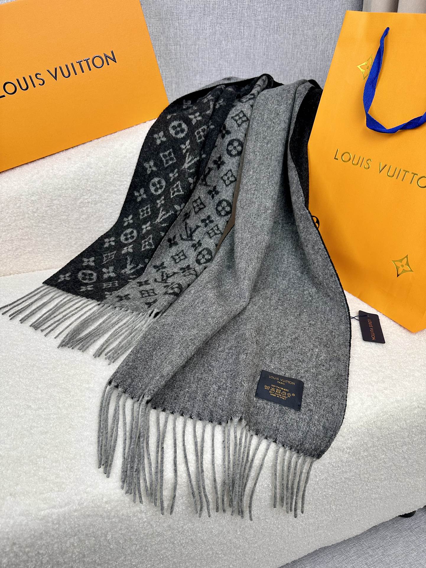 1002 Classic Soft and Comfortable Scarf 1002 Classic Soft and Comfortable Scarf