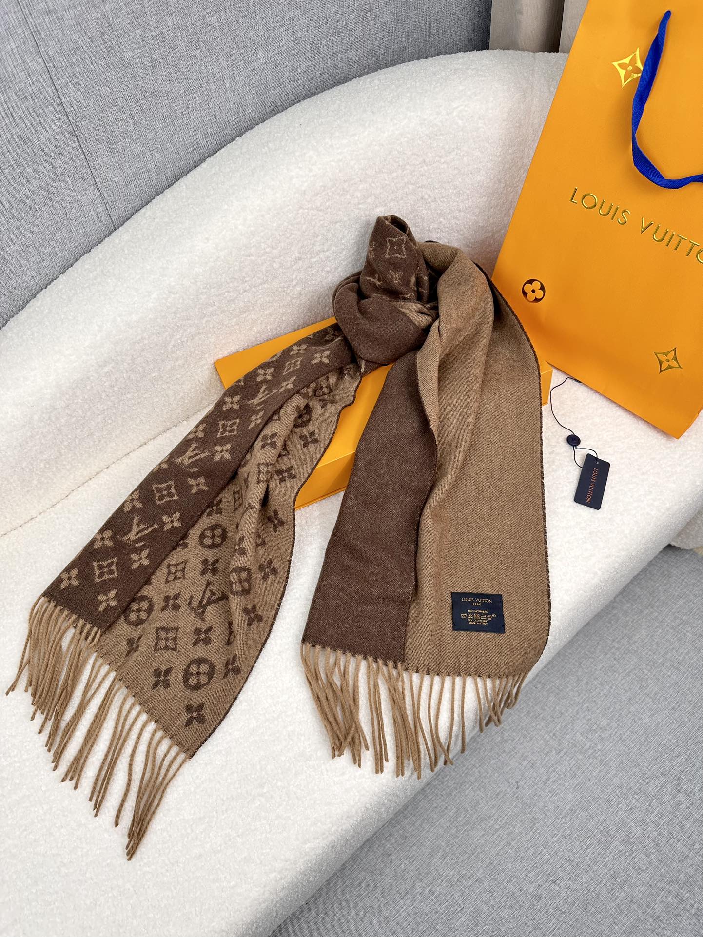 1002 Classic Soft and Comfortable Scarf 1002 Classic Soft and Comfortable Scarf