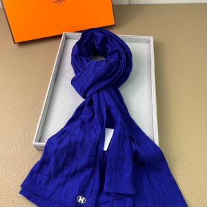 1002 Classic Soft and Comfortable Scarf