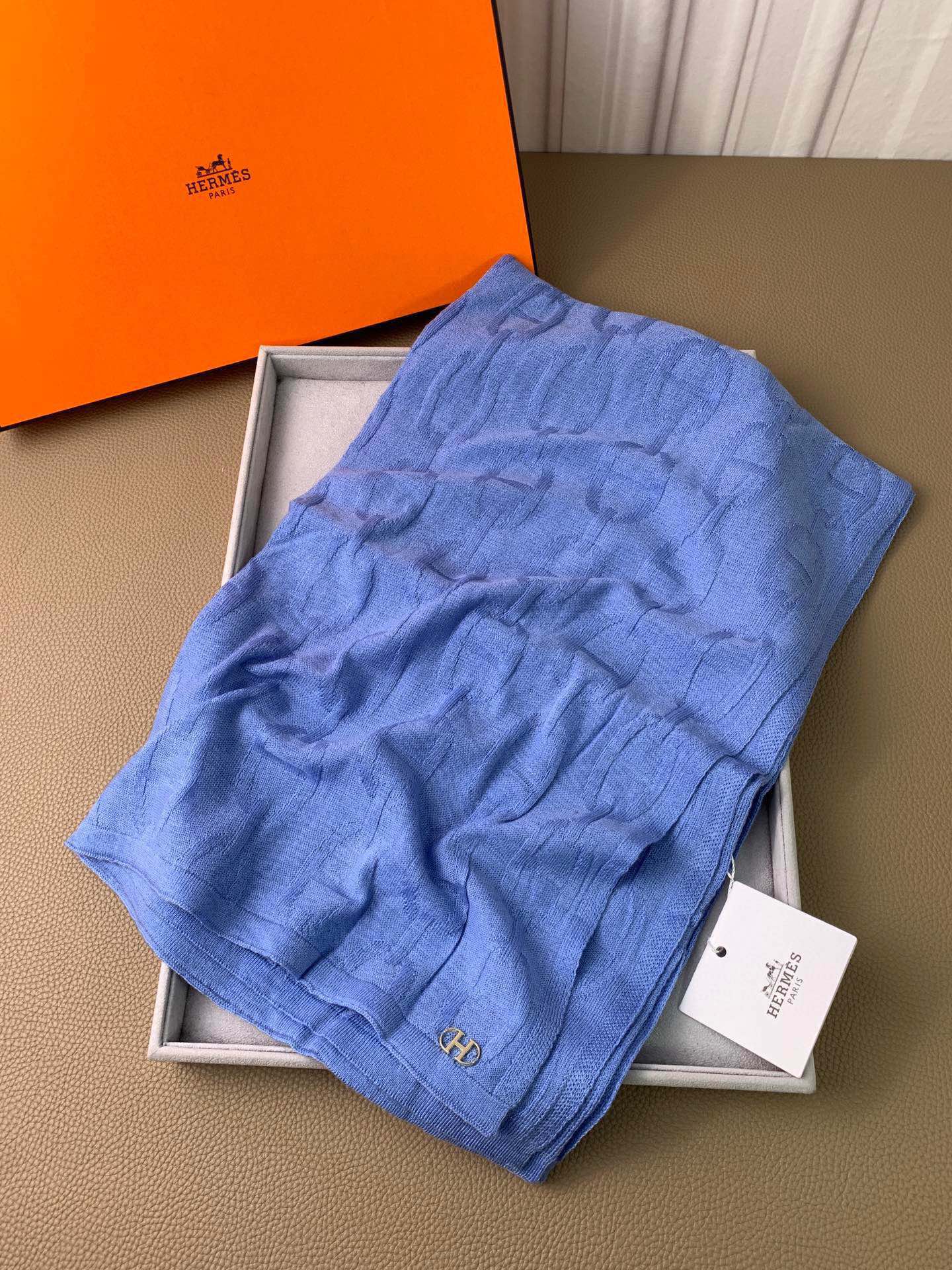 1002 Classic Soft and Comfortable Scarf 1002 Classic Soft and Comfortable Scarf