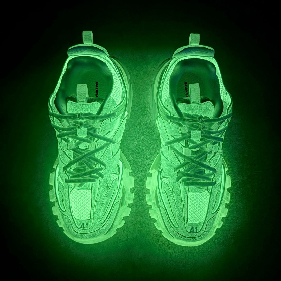 0722 New night glow fluorescent shoes 0722 New night glow fluorescent shoes
