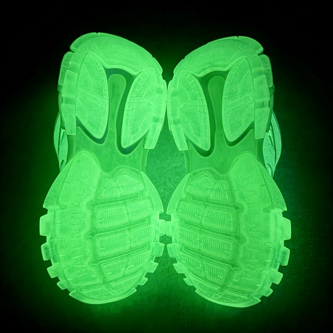 0722 New night glow fluorescent shoes 0722 New night glow fluorescent shoes