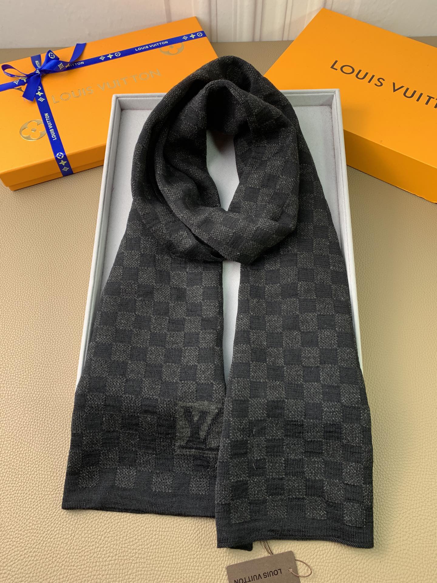 1002 Classic Soft and Comfortable Scarf 1002 Classic Soft and Comfortable Scarf