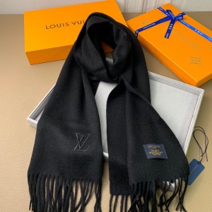 1002 Classic Soft and Comfortable Scarf