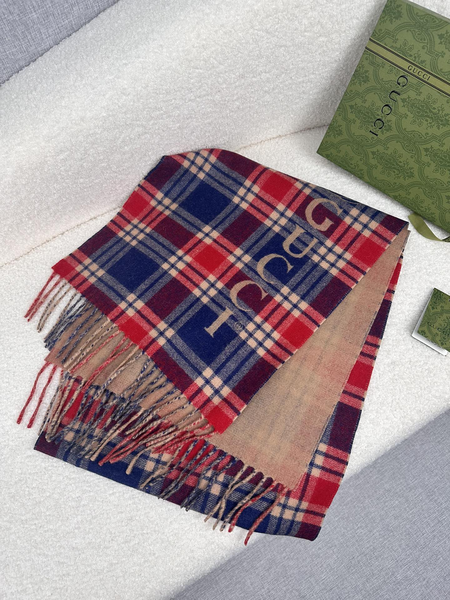 1002 Classic Soft and Comfortable Scarf 1002 Classic Soft and Comfortable Scarf