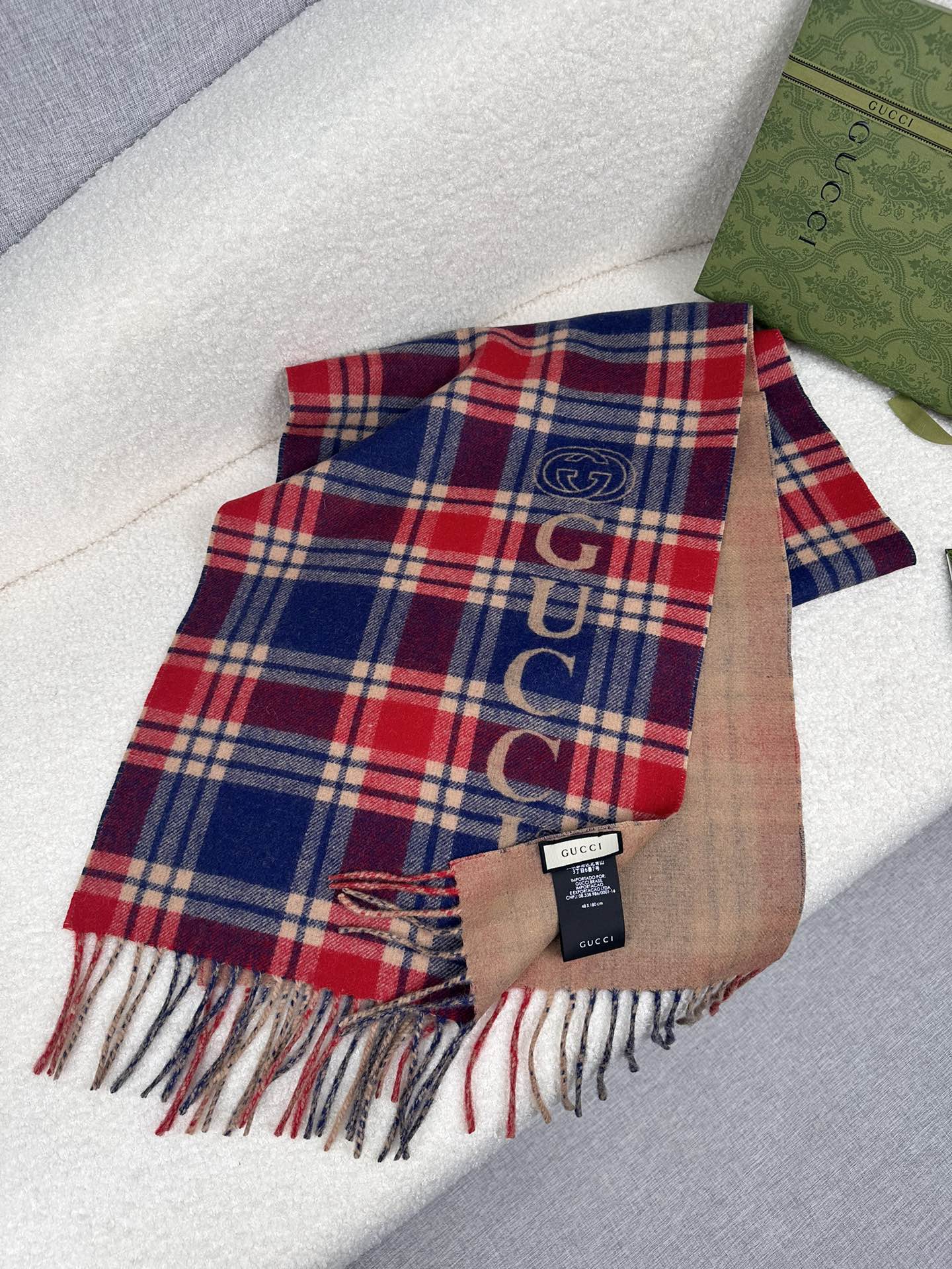 1002 Classic Soft and Comfortable Scarf 1002 Classic Soft and Comfortable Scarf